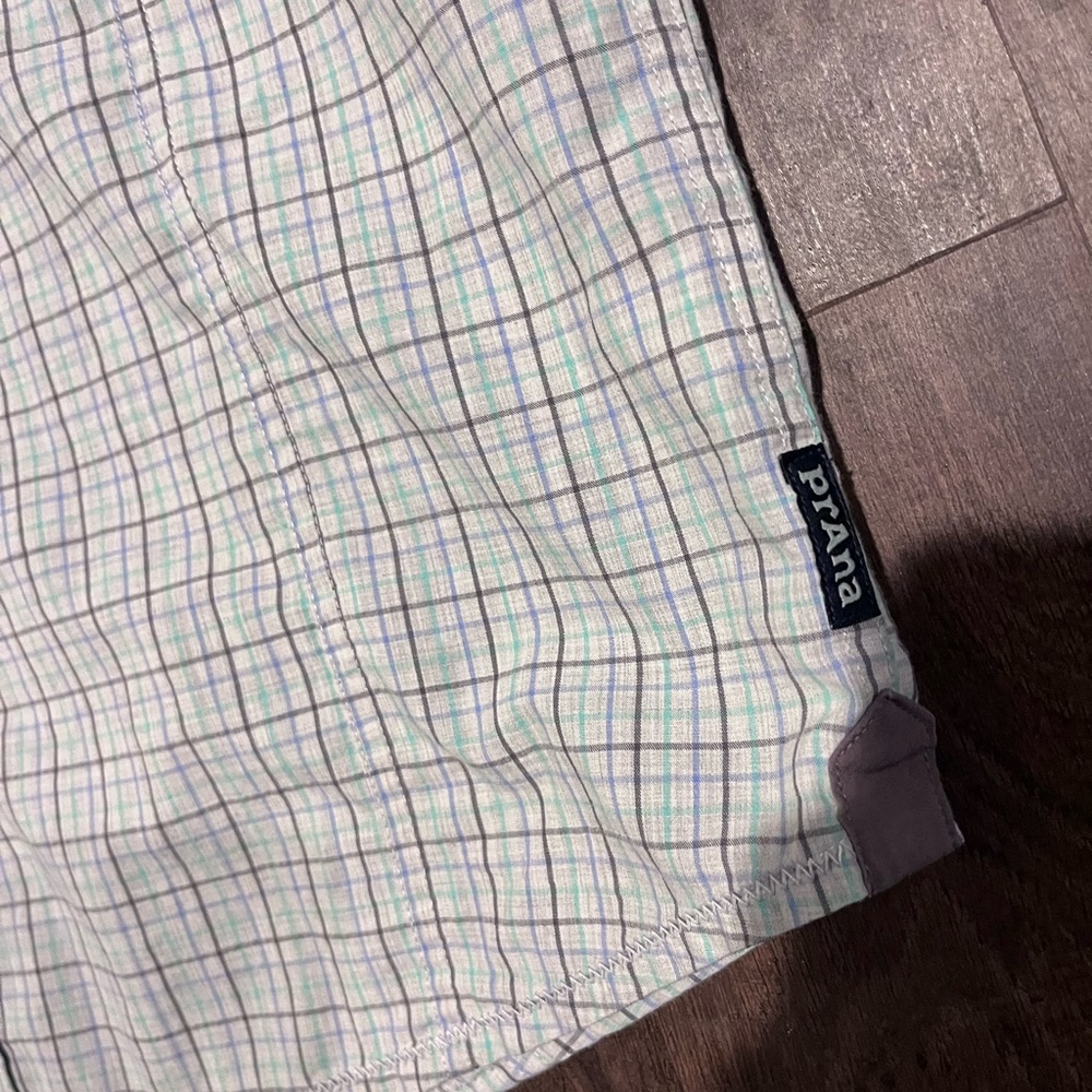 prana button up - Picture 3 of 4